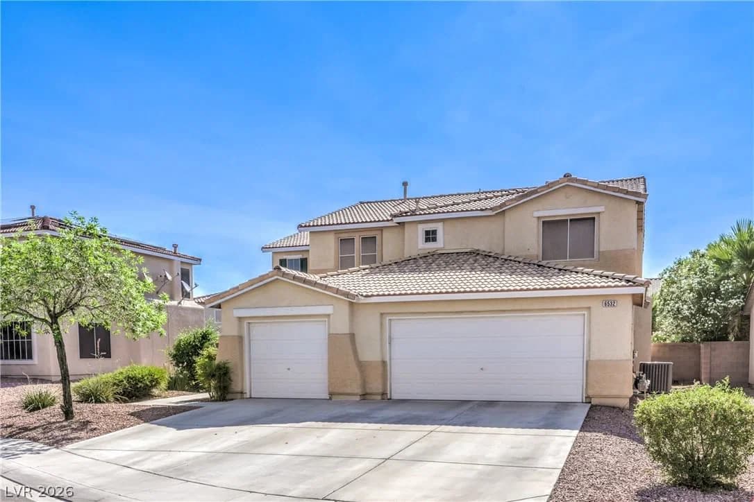 6532 Giant Oak Street photo 3