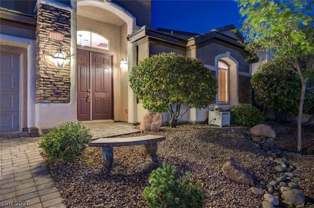 10093 Golden Bluff Avenue photo 4