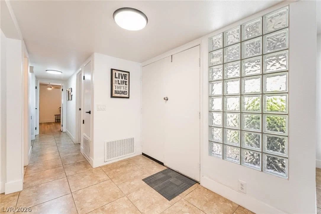 2989 Bel Air Drive photo 5