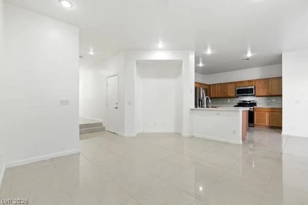 7369 Chrome Hill Street photo 3