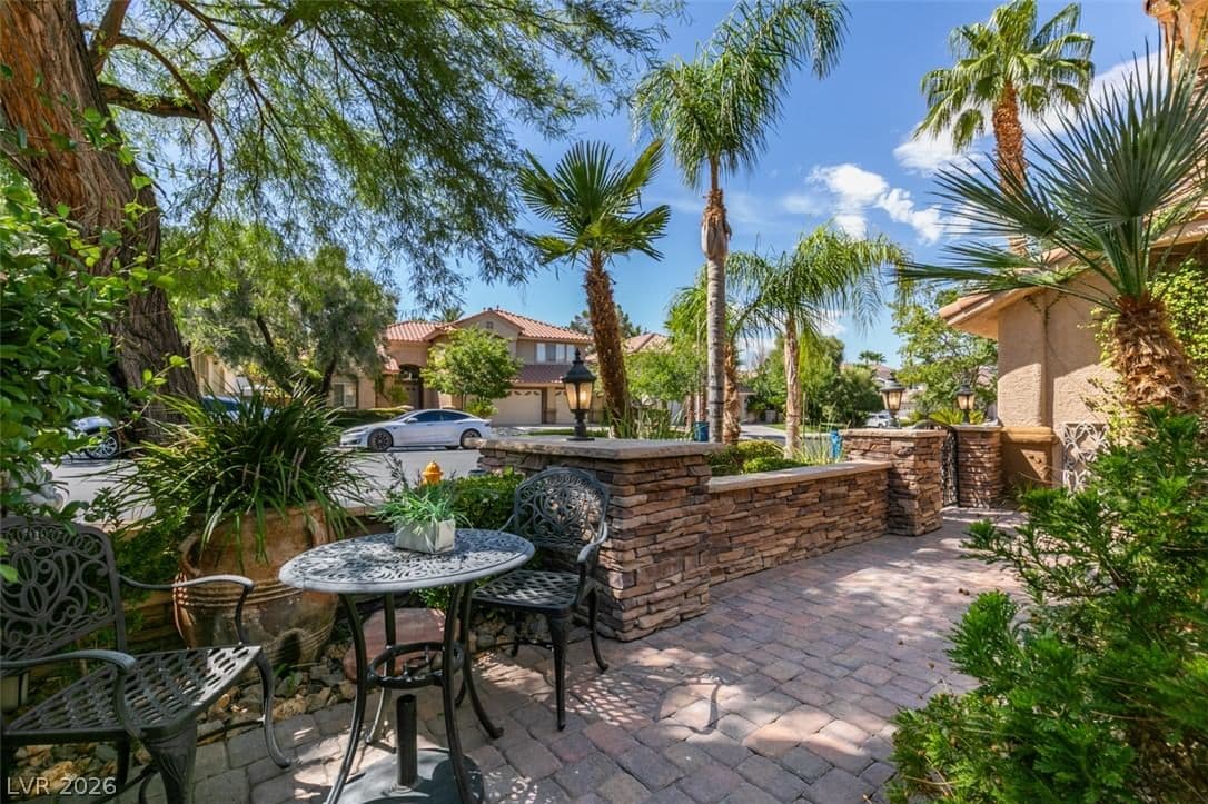 2016 Aspen Oak Street photo 4