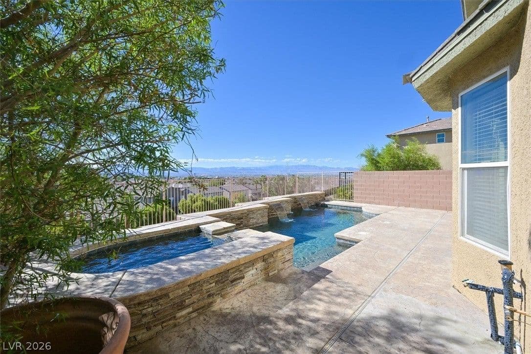 2447 Kaymin Ridge Road photo 4
