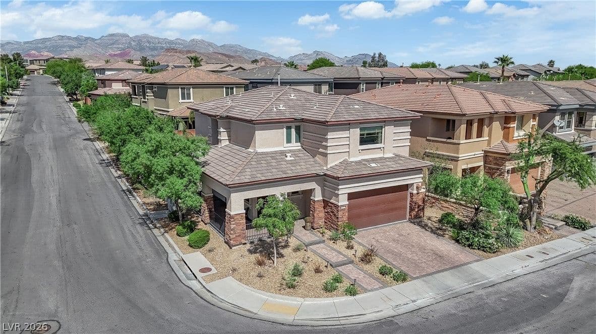 5401 Alden Glen Drive photo 2