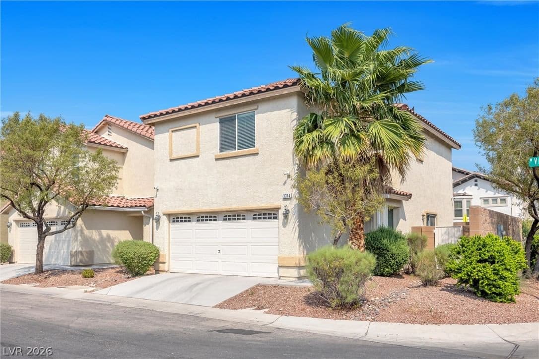 3314 Villa Fiori Avenue photo 2