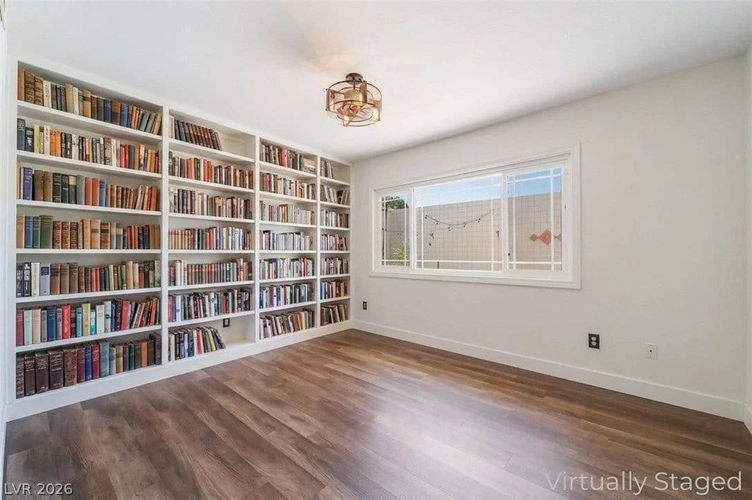 3750 Pilgrim Street photo 3