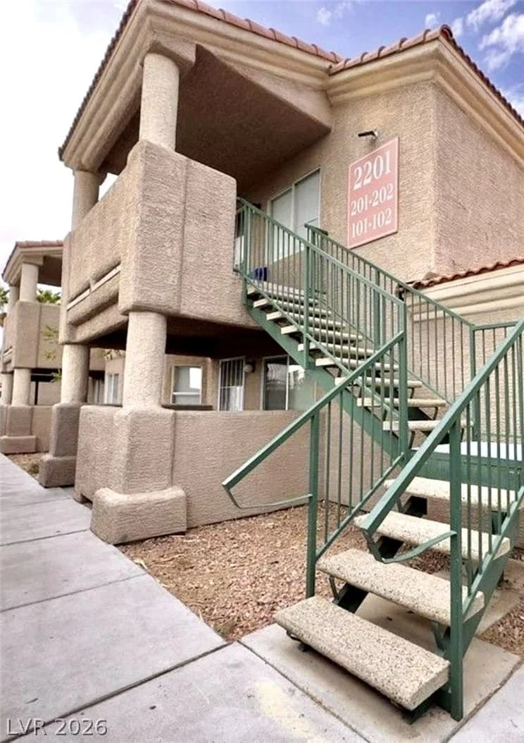 2201 James Bilbray Drive photo 4