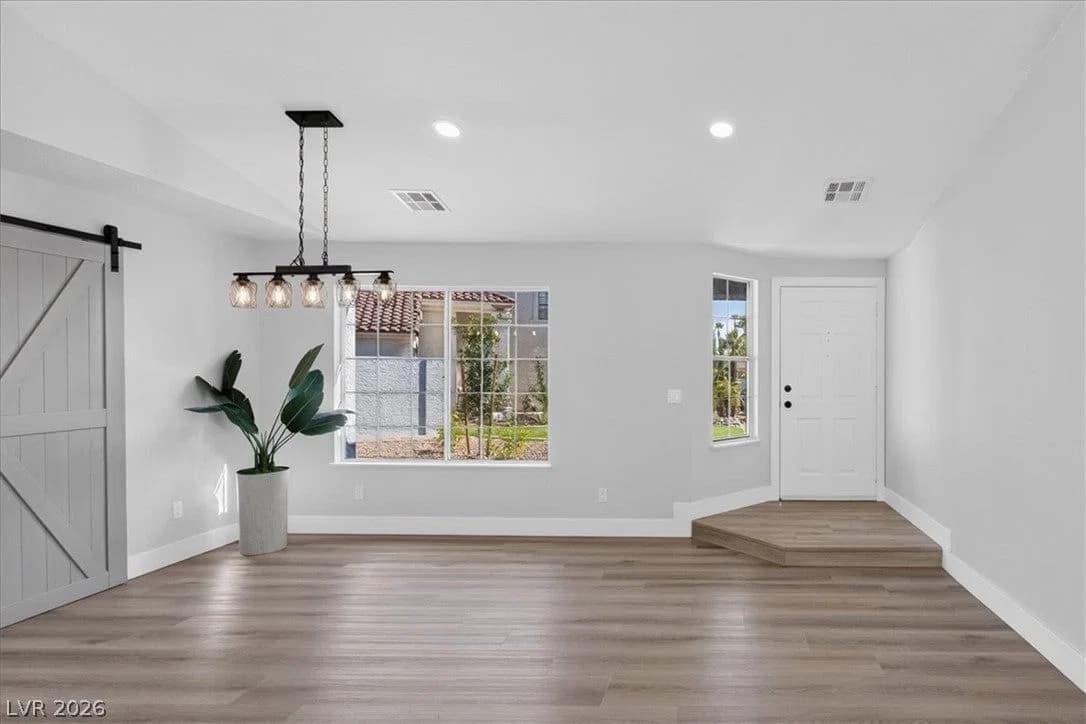 3204 Crescent Run Court photo 5