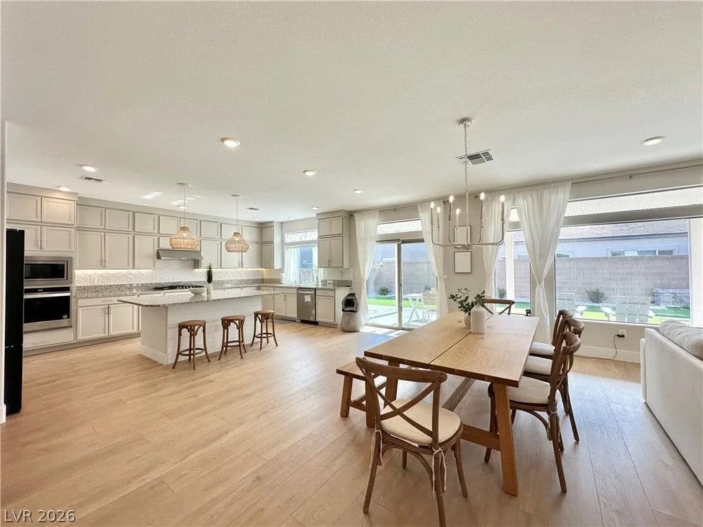 7139 Grace Estate Avenue photo 4
