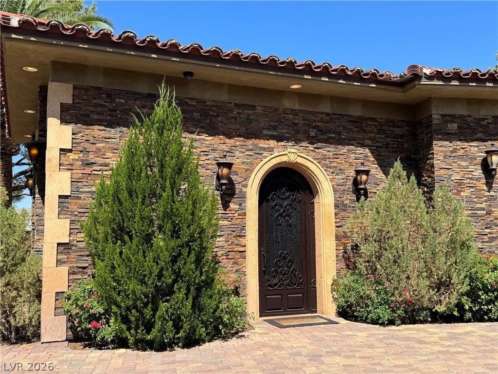 1800 Amarone Way photo 5
