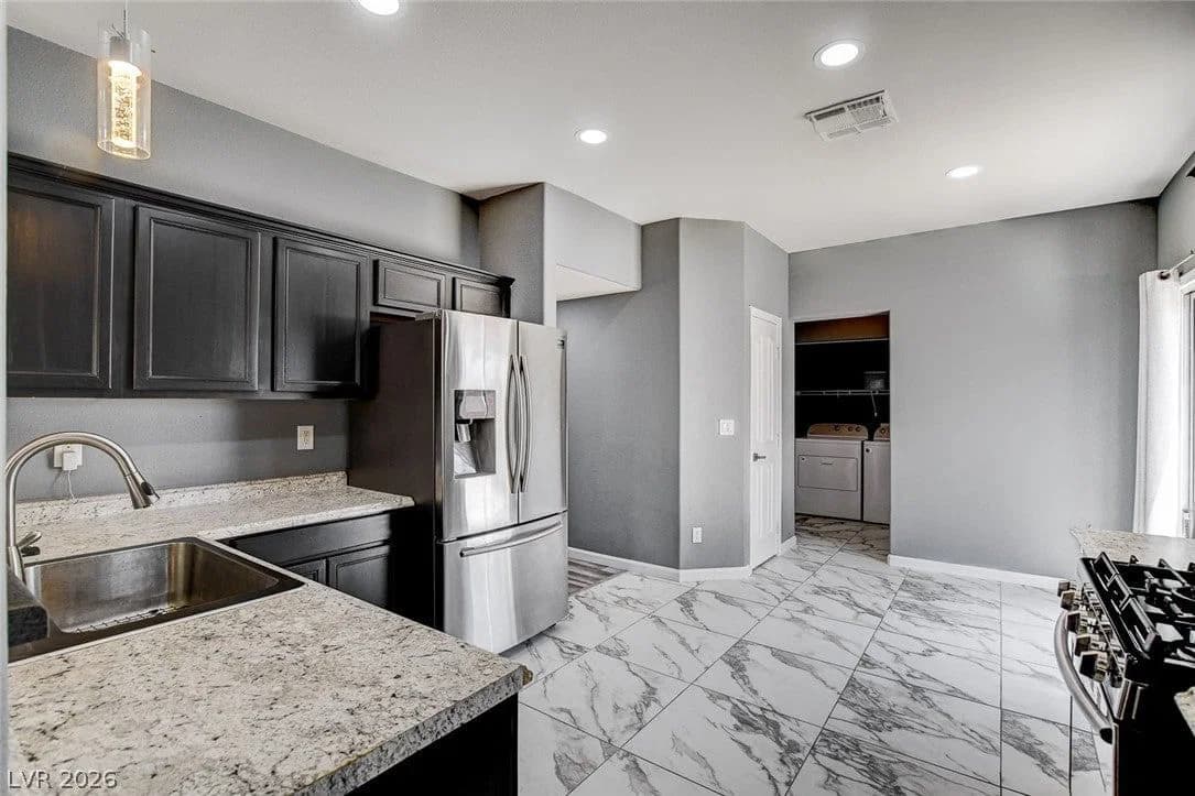 6861 Sweet Pecan Street photo 4