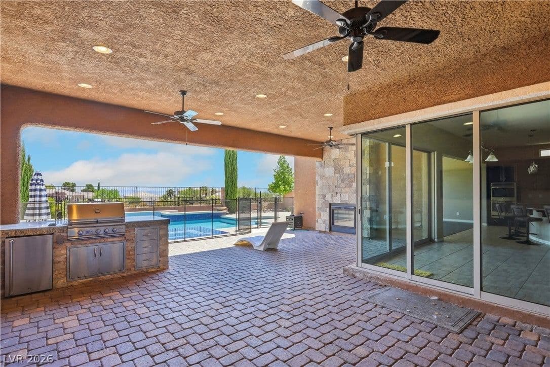 6930 Summer Sky Street photo 4