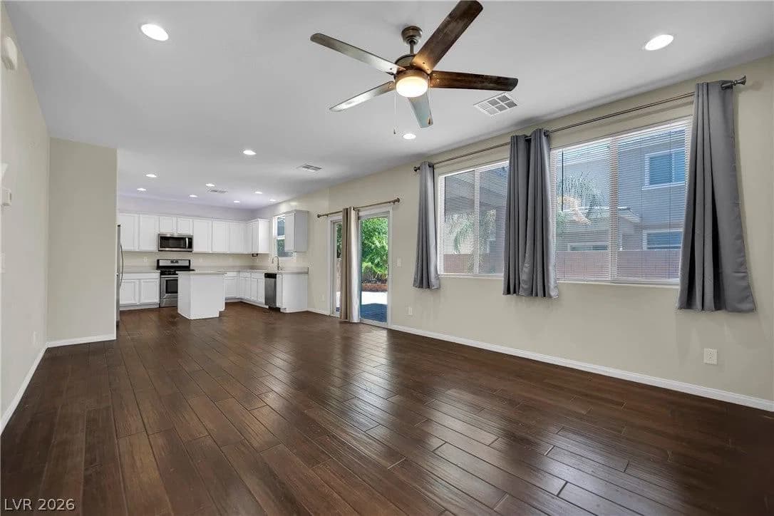 6648 Autumn Breeze Street photo 2