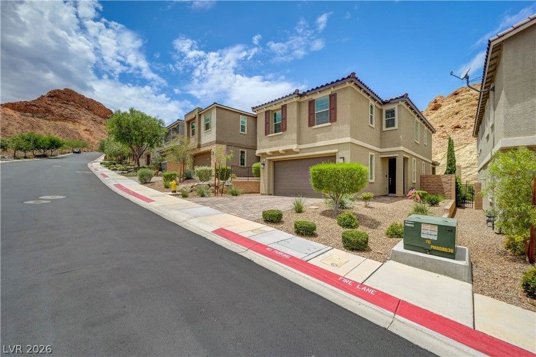 81 Moon Hill Drive photo 2