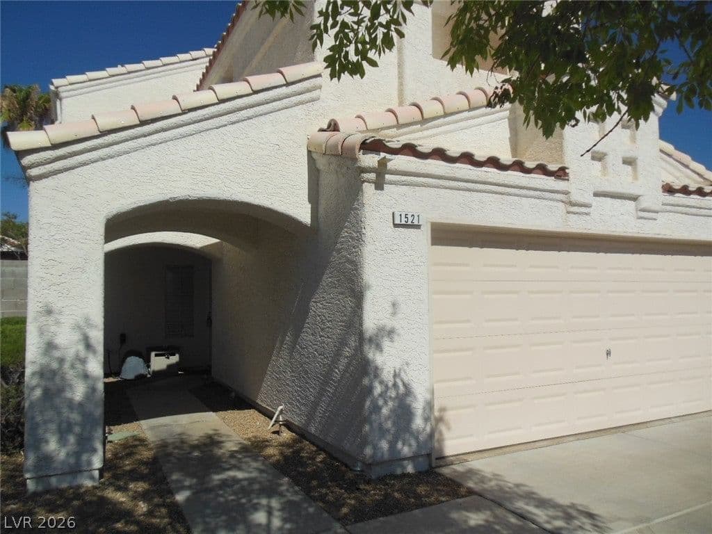 1521 Astronomy Circle photo 3