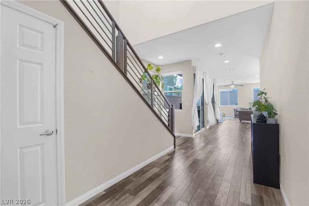 6151 Hays Cove Court photo 3