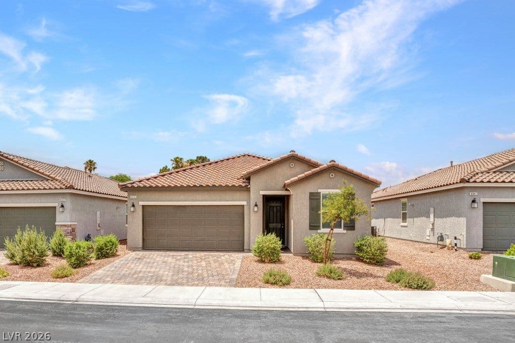 8955 Marigold Creek Street photo 2