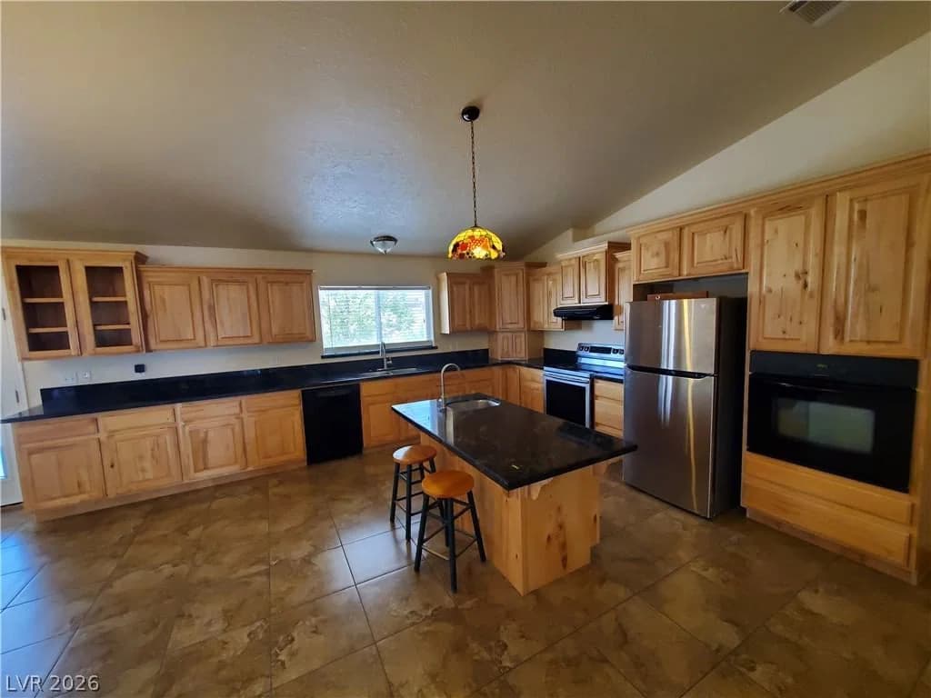 5272 Truman Lane photo 3