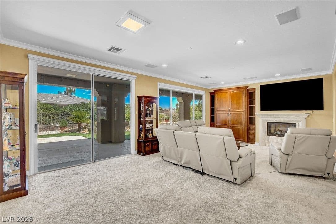 4648 Riva De Romanza Street photo 5
