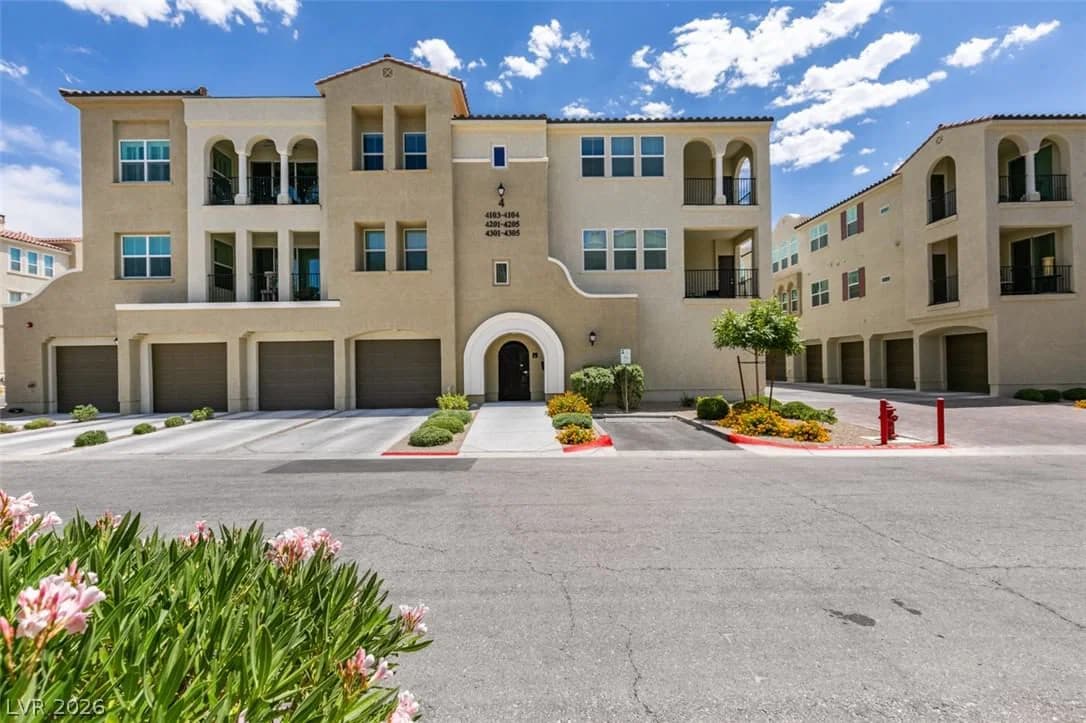 2555 Hampton Road