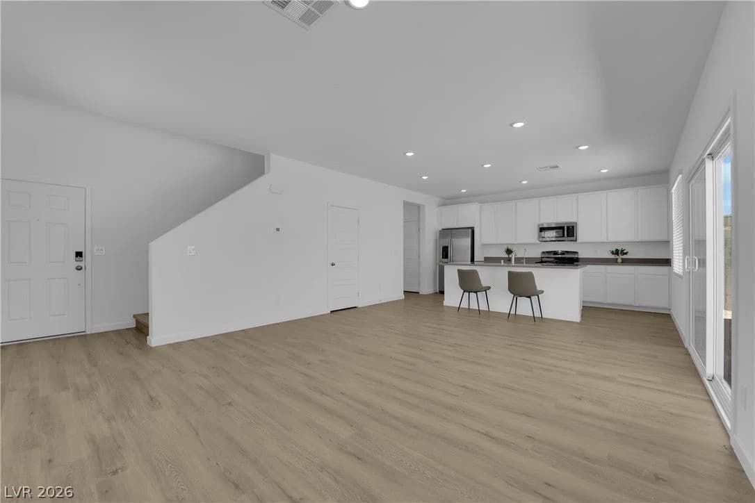 8326 Hayden Hills Avenue photo 5