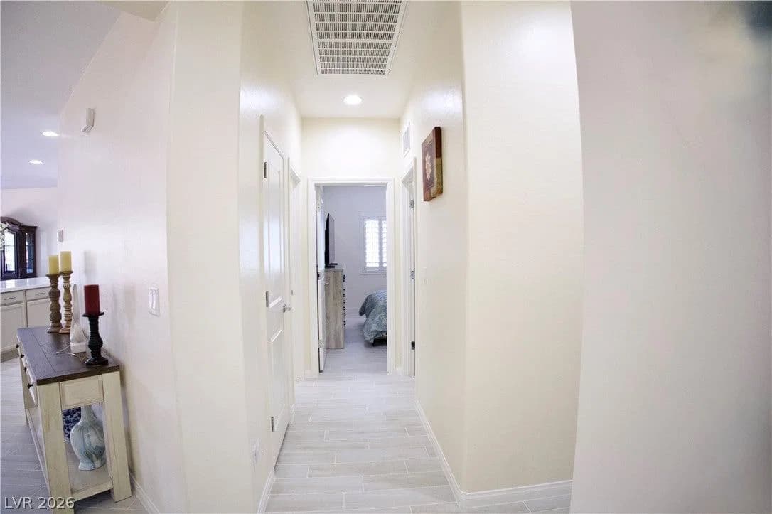 5730 La Campana Drive photo 4