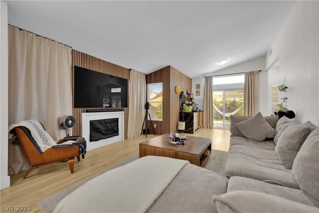 6071 Wild Berry Drive photo 4