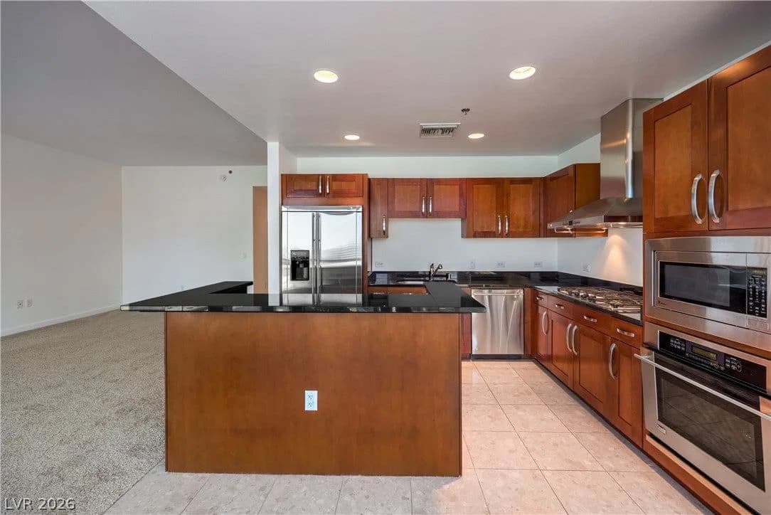 4525 Dean Martin Drive photo 4