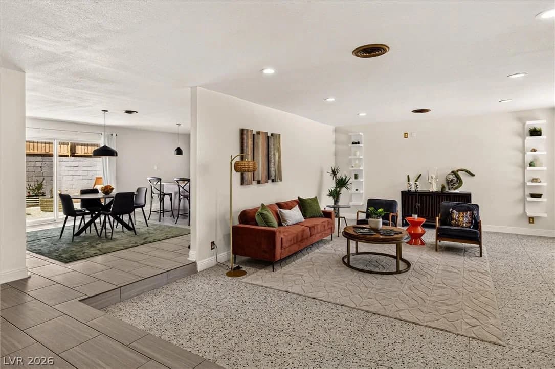 1662 Sombrero Drive photo 3