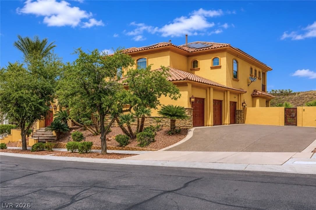 1760 Harpsichord Way photo 3