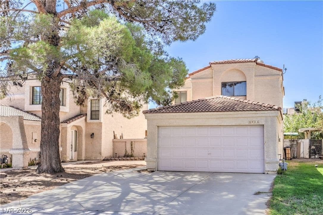 6633 Crosstimber Court photo 2