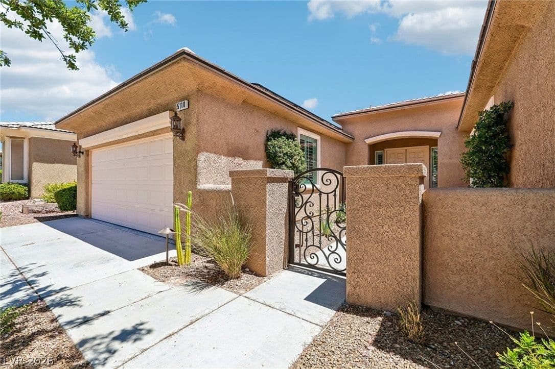 5110 Vincitor Street photo 4