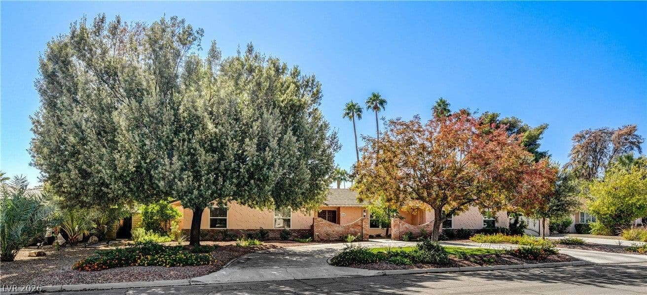 3753 Meadowcrest Drive