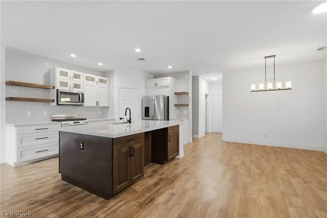 10673 Petricola Street photo 3