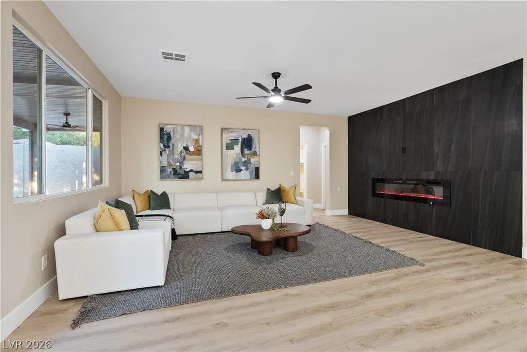 1662 Ravanusa Drive photo 4