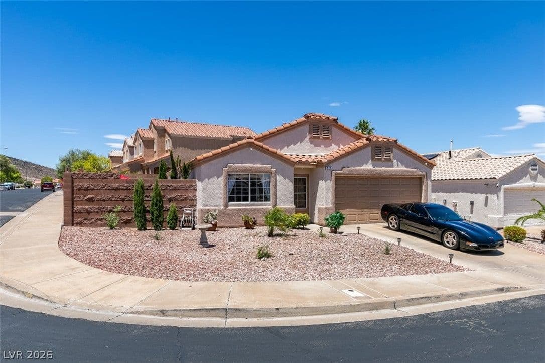 217 Nautical Street photo 2