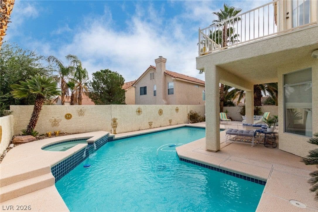 1708 Desert Fort Street photo 4