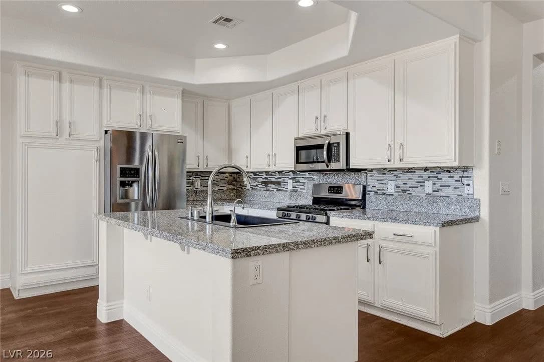 408 Silver Prairie Court photo 4