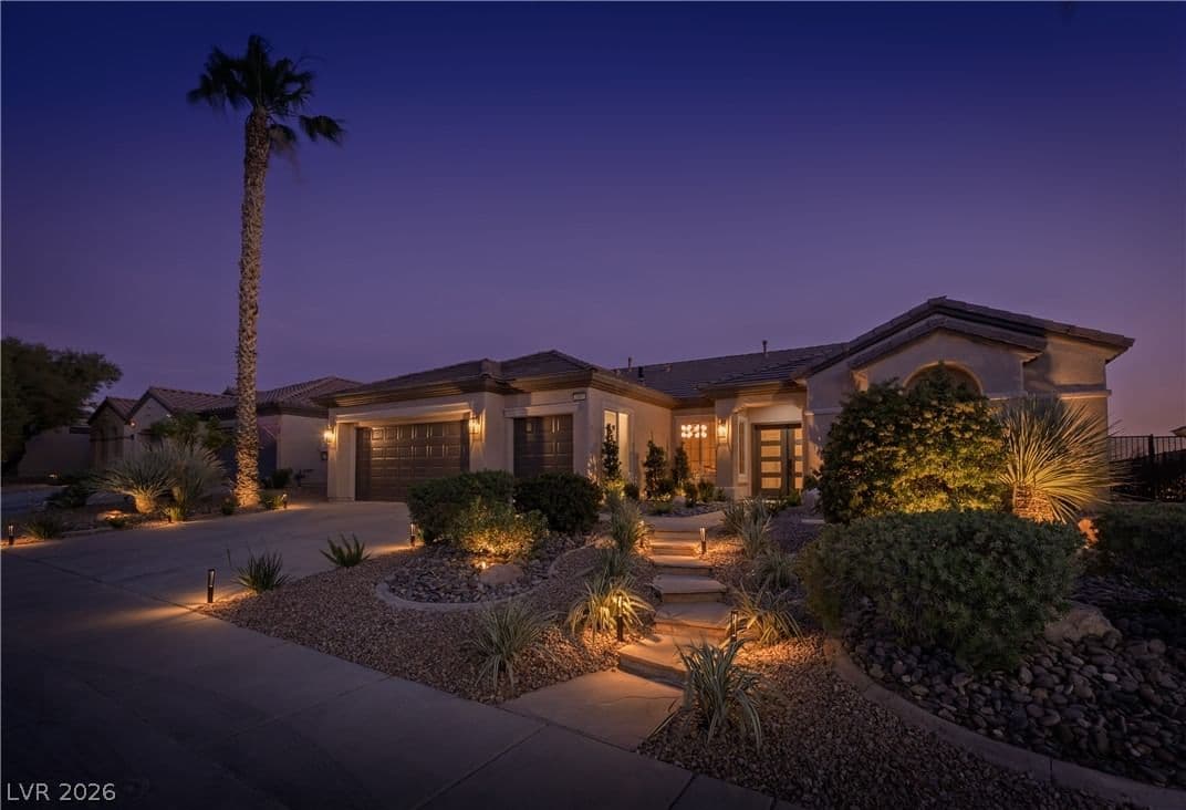 2567 Evening Sky Drive photo 4
