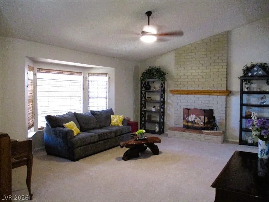 6504 Vicuna Drive photo 2