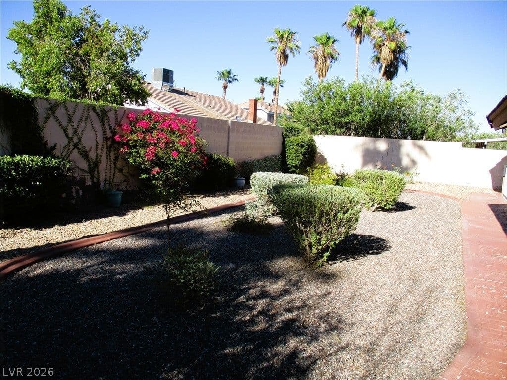 6504 Vicuna Drive photo 5