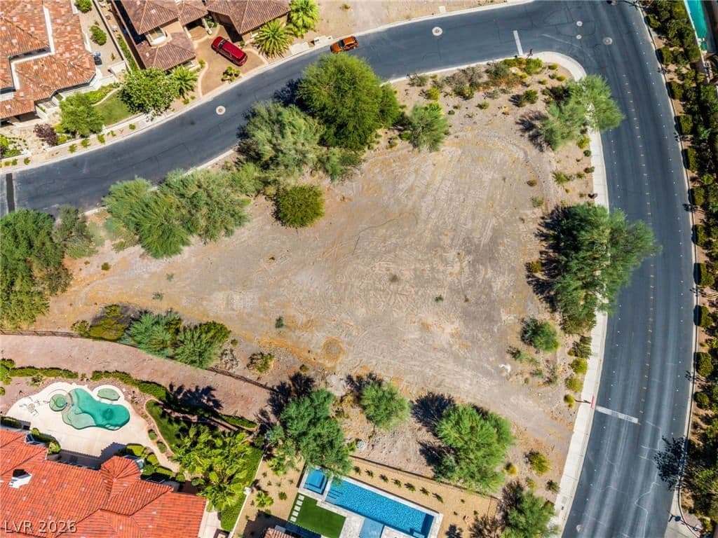 20 Camino Barcelona Place