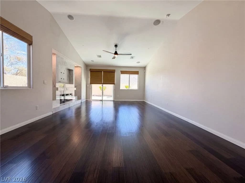 908 Baronet Drive photo 3