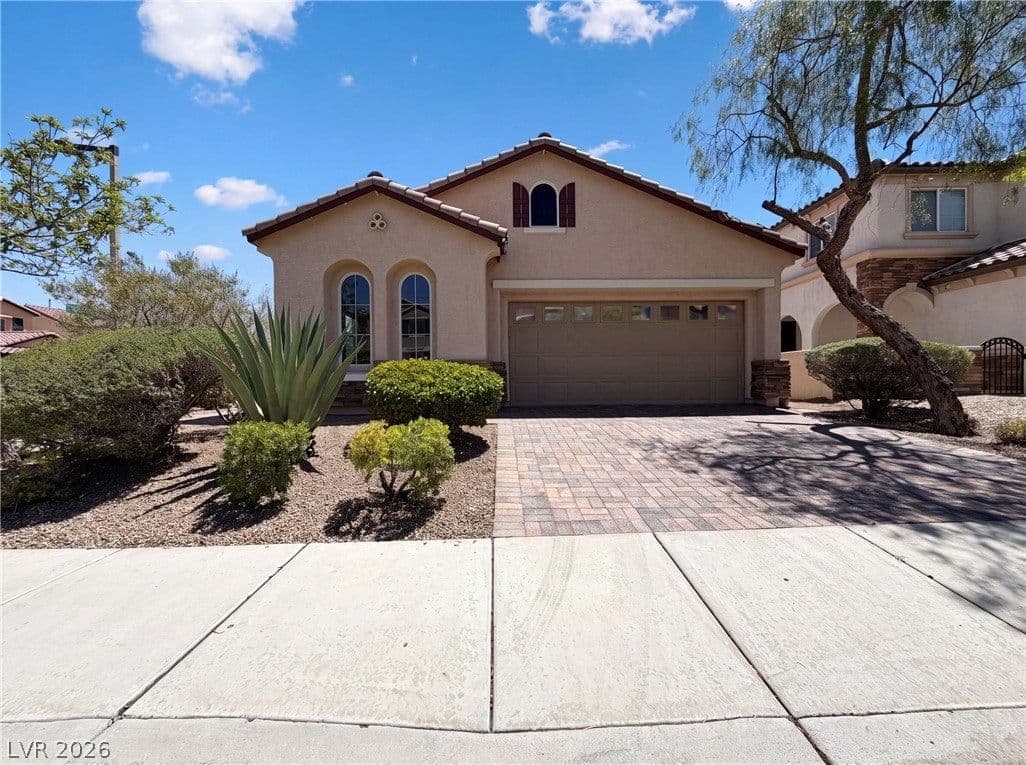 908 Baronet Drive