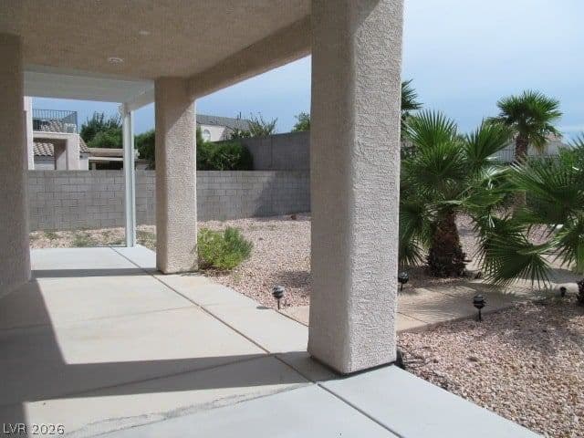 1485 Silver Sunset Drive photo 2