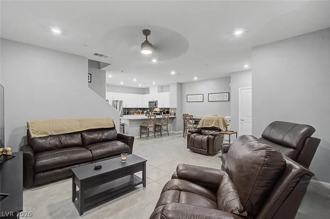 6740 Nimbus Avenue photo 5