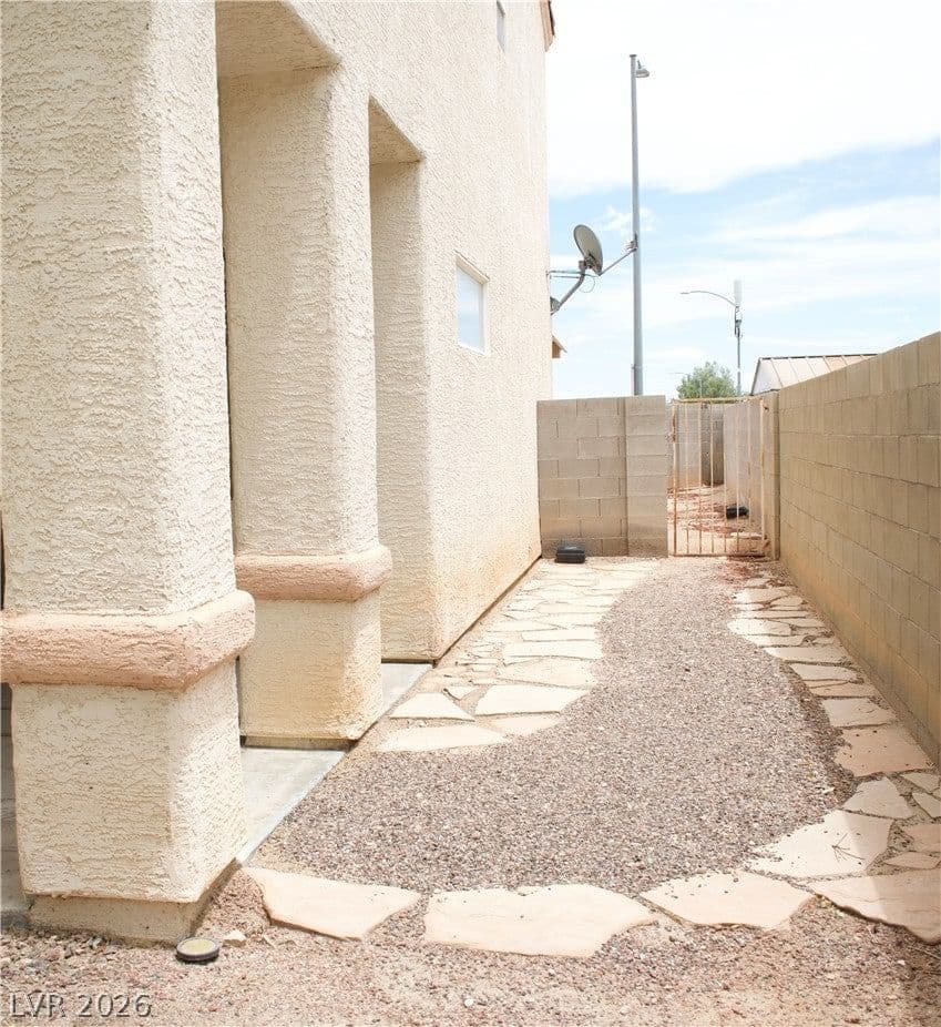 7804 Picnic Street photo 3