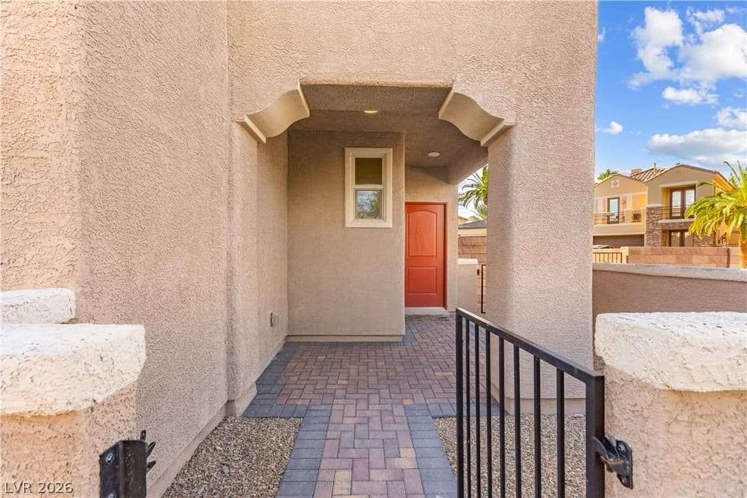 1548 Olivia Parkway photo 4