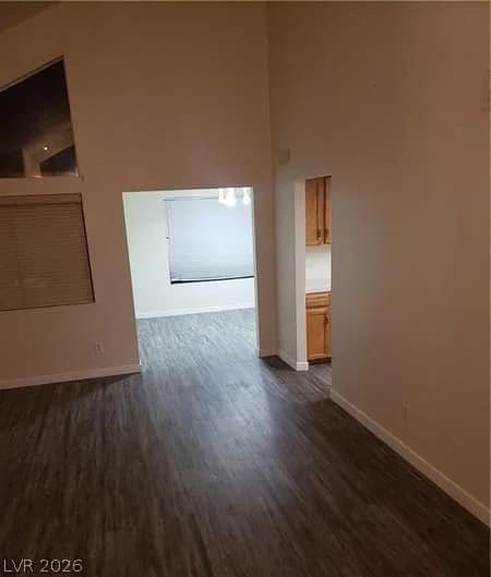 2720 Knightsbridge Road photo 2