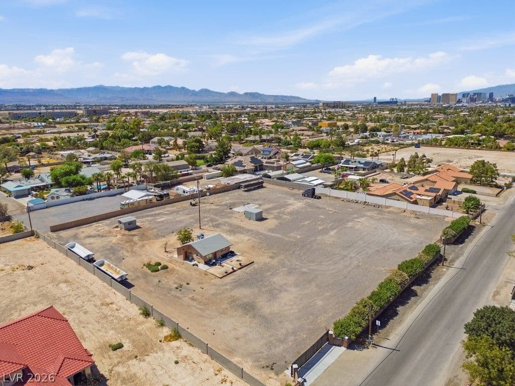 7987 Placid Street photo 3