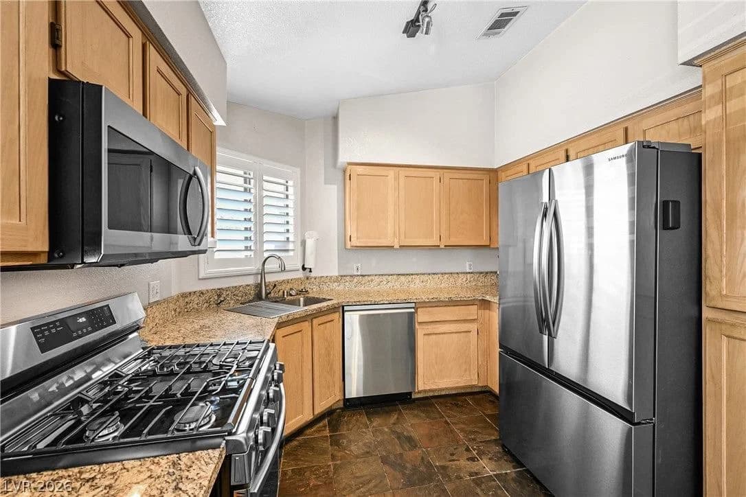 301 Lander Drive photo 2